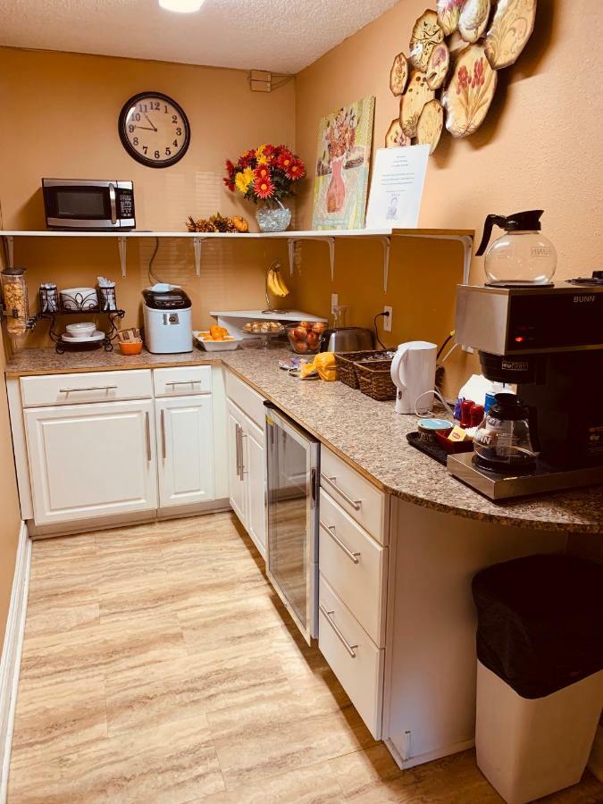 Anchorage Downtown Hotel Екстериор снимка